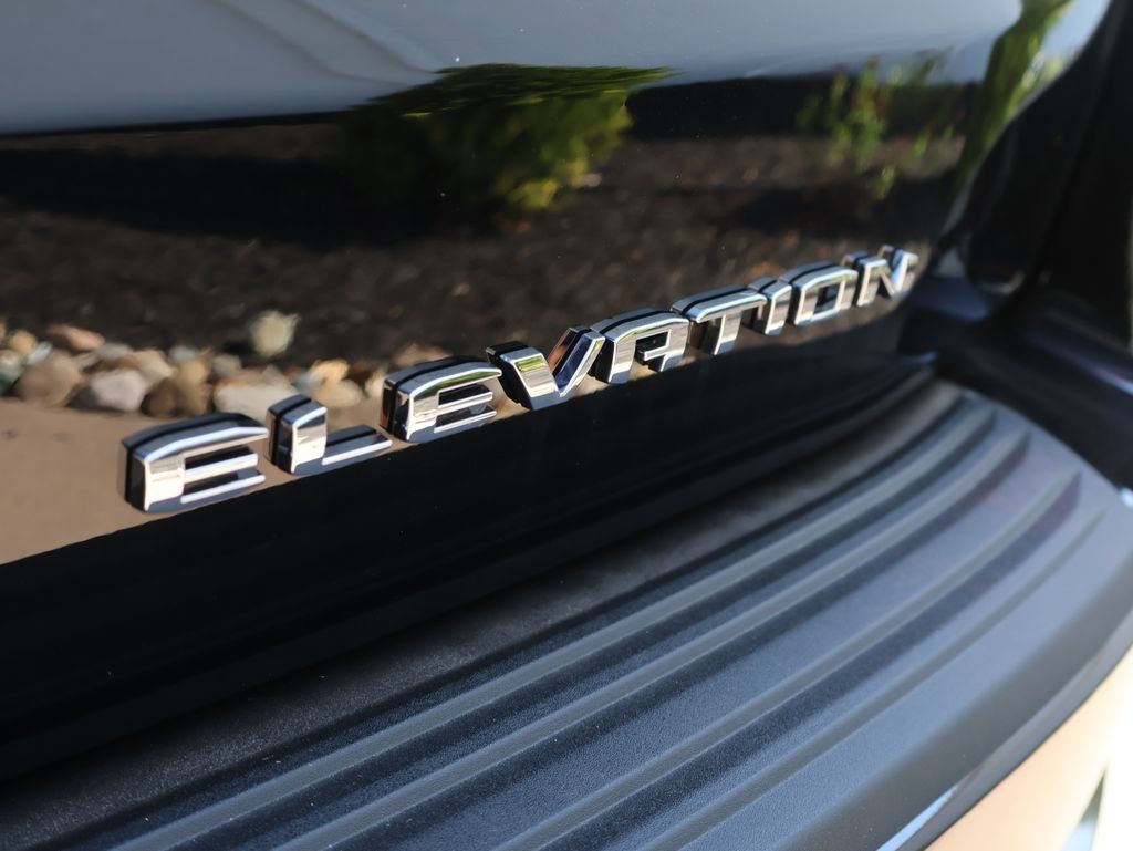 New 2026 GMC Yukon Elevation w/ LPO, Floor Liner Package AWD/4WD image 16