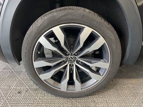 Used 2022 Volkswagen Atlas Cross Sport SEL Premium R-Line AWD/4WD image 24