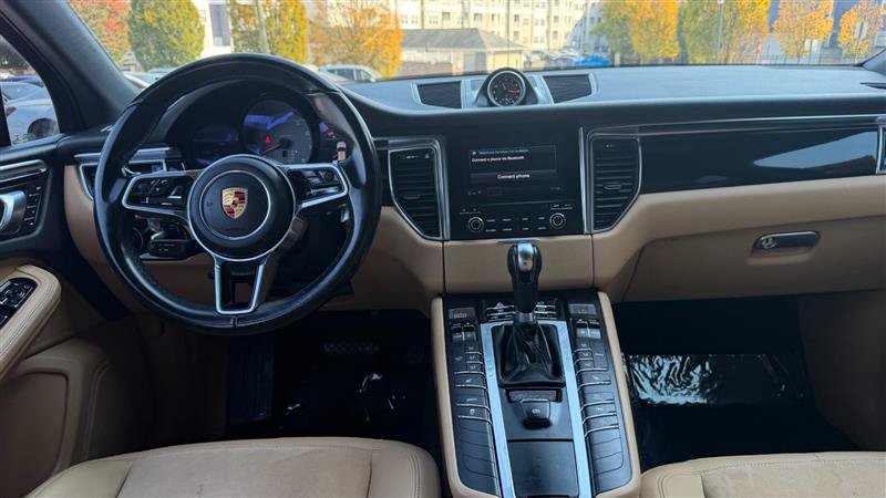 Used 2018 Porsche Macan S AWD/4WD image 22