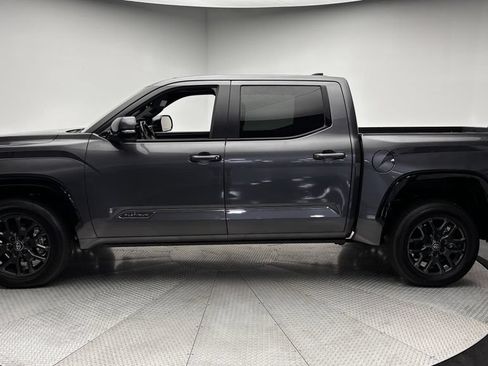 Used 2025 Toyota Tundra Platinum AWD/4WD image 42
