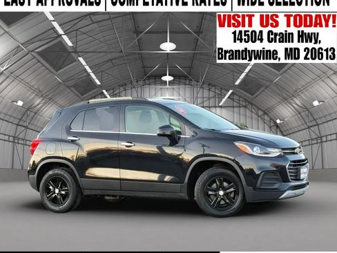 Used 2019 Chevrolet Trax LT w/ LT Convenience Package AWD/4WD image 1