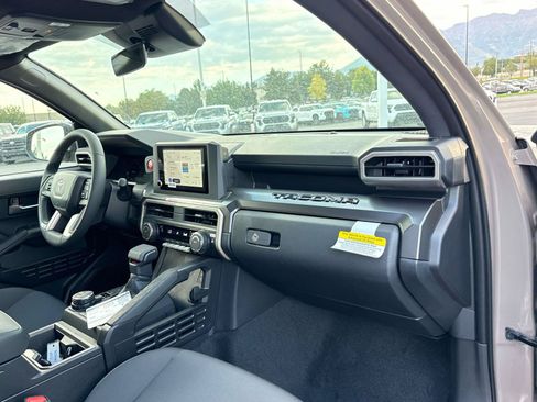 New 2026 Toyota Tacoma TRD Off-Road AWD/4WD image 15