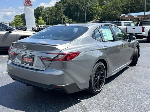 New 2026 Toyota Camry SE FWD image 3
