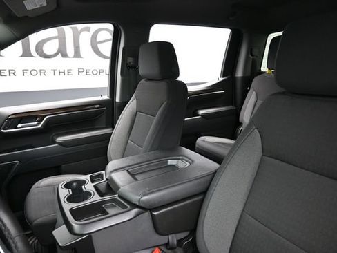 Used 2024 Chevrolet Silverado 1500 LT AWD/4WD image 17