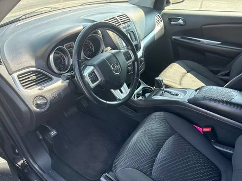 Used 2018 Dodge Journey SE w/ Connectivity Group FWD image 22