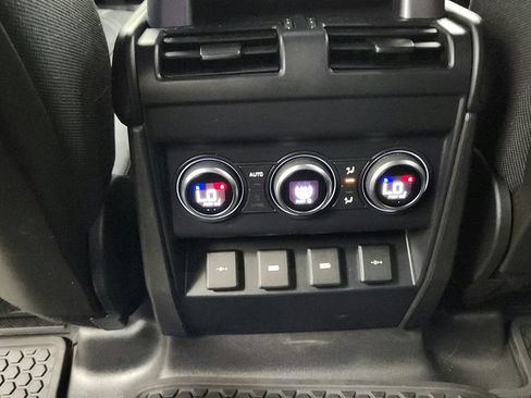 Used 2020 Land Rover Defender 110 X AWD/4WD image 30