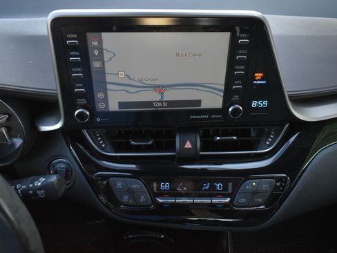 Used 2019 Toyota C-HR Limited FWD image 24