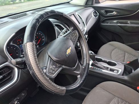 Used 2020 Chevrolet Equinox LT AWD/4WD image 24