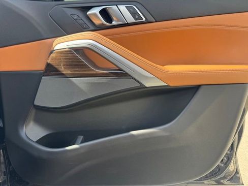 Used 2021 BMW X6 xDrive40i w/ M Sport Package image 27