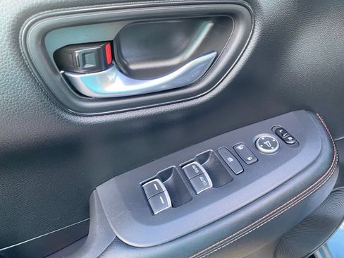 Used 2024 Honda HR-V Sport image 13