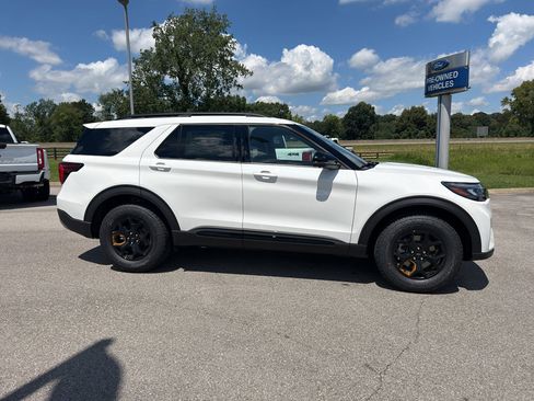 New 2026 Ford Explorer Tremor w/ Tremor Ultimate Package AWD/4WD image 4