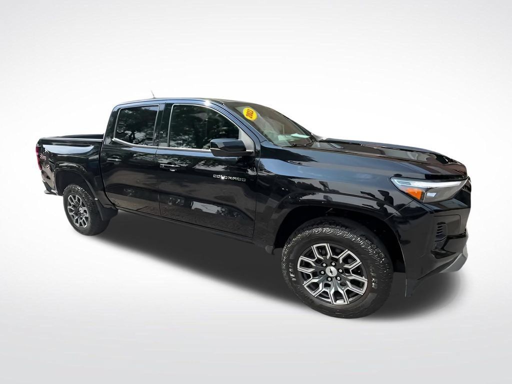 Used 2023 Chevrolet Colorado Z71 AWD/4WD image 14