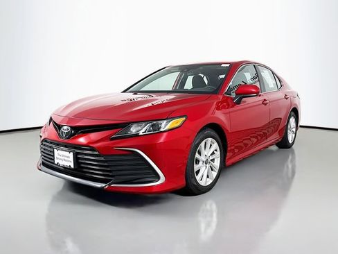 Used 2023 Toyota Camry LE w/ Protection Package (Q2) (TMS) FWD image 3