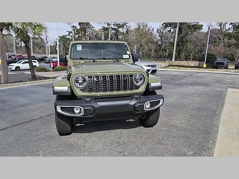 New 2026 Jeep Gladiator Sport AWD/4WD image 37