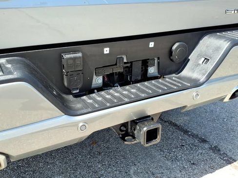 Used 2025 GMC Sierra 1500 Denali Ultimate AWD/4WD image 12