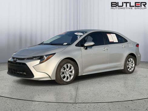 Certified 2024 Toyota Corolla LE FWD image 1