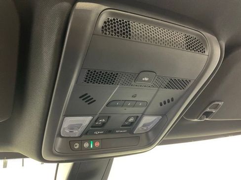 Certified 2025 Cadillac XT5 Sportv image 15