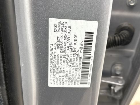 Used 2024 Honda Pilot Sport image 24