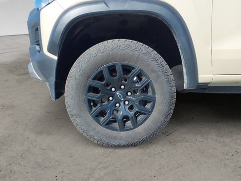 Used 2023 Chevrolet Colorado Trail Boss w/ Safety Package AWD/4WD image 9