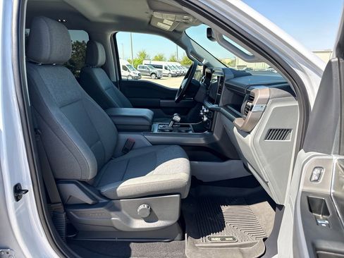 Used 2025 Ford F150 Lightning XLT image 27