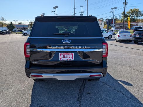 Used 2024 Ford Expedition Max Limited image 4