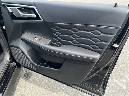 New 2025 Mitsubishi Outlander SEL image 31