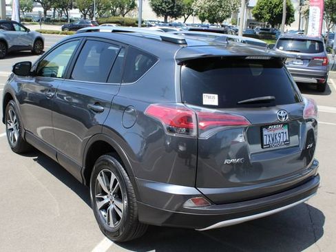 Used 2017 Toyota RAV4 XLE w/ Carpet Mat Package FWD image 61