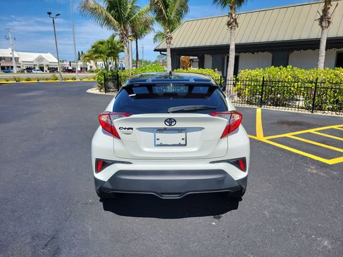 Used 2021 Toyota C-HR Nightshade image 6