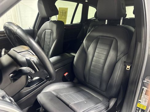 Used 2023 BMW X3 xDrive30i w/ Premium Package w/ZPA AWD/4WD image 4