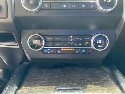 Used 2021 Ford Expedition Limited AWD/4WD image 30