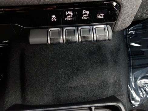 New 2026 RAM 1500 Express RWD image 5