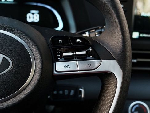 New 2026 Hyundai Elantra SE image 12