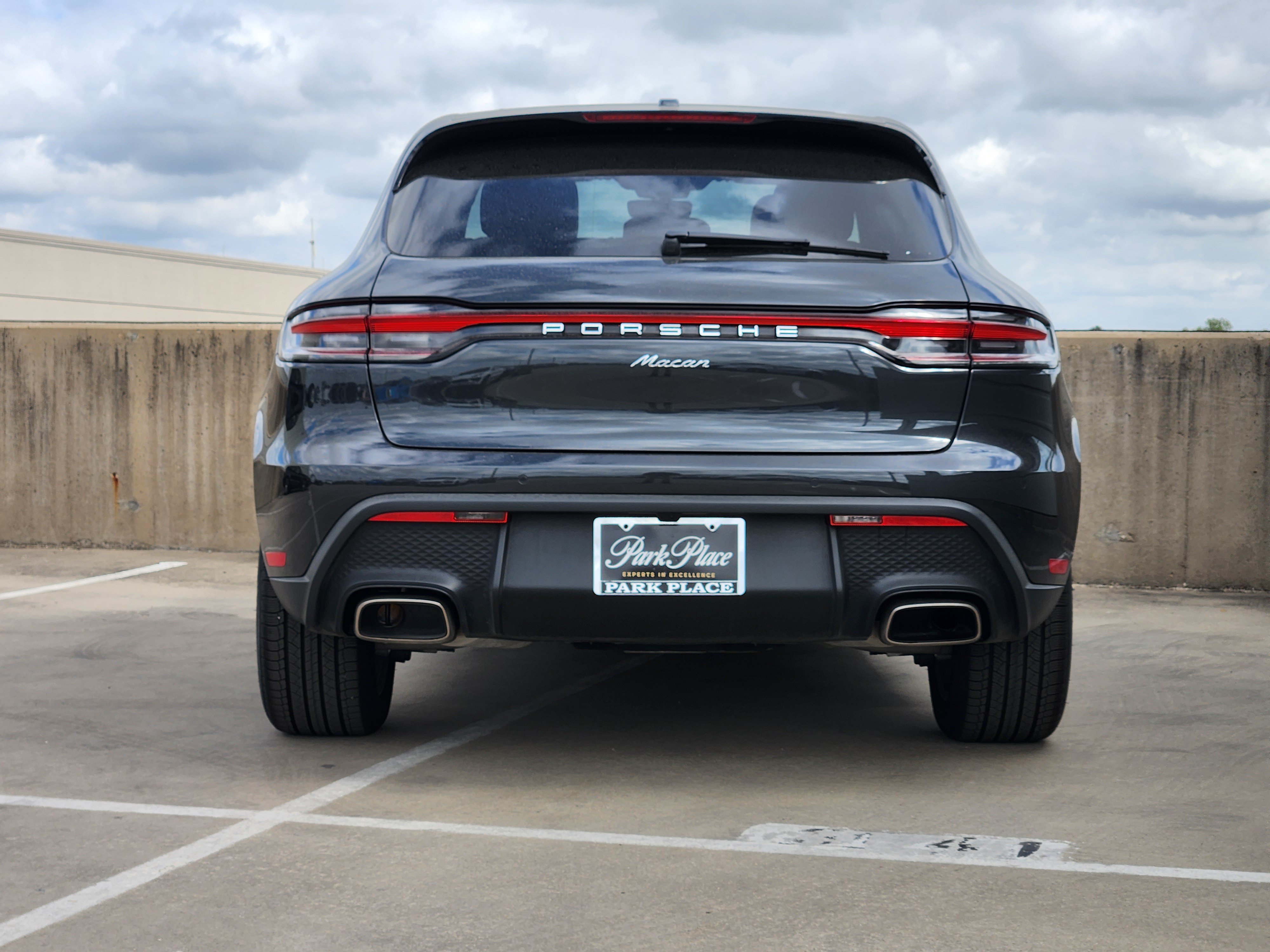 Certified 2026 Porsche Macan AWD/4WD image 7