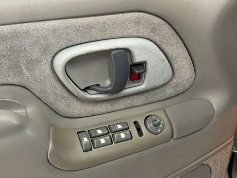 Used 2000 Chevrolet Tahoe Z71 w/ Comfort & Security Pkg image 55