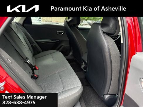 New 2025 Kia K4 LXS image 19