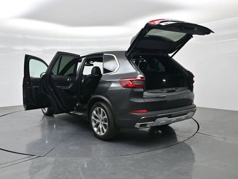 Used 2023 BMW X5 xDrive40i AWD/4WD image 36