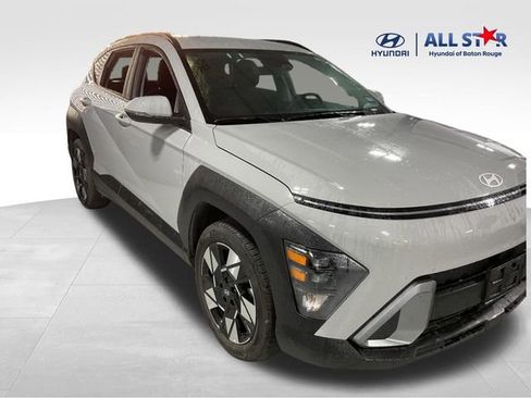 Used 2025 Hyundai Kona SEL image 1