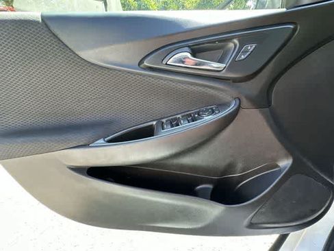 Used 2016 Chevrolet Malibu LS FWD image 17