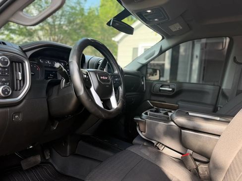 Used 2022 GMC Sierra 1500 SLE AWD/4WD image 10