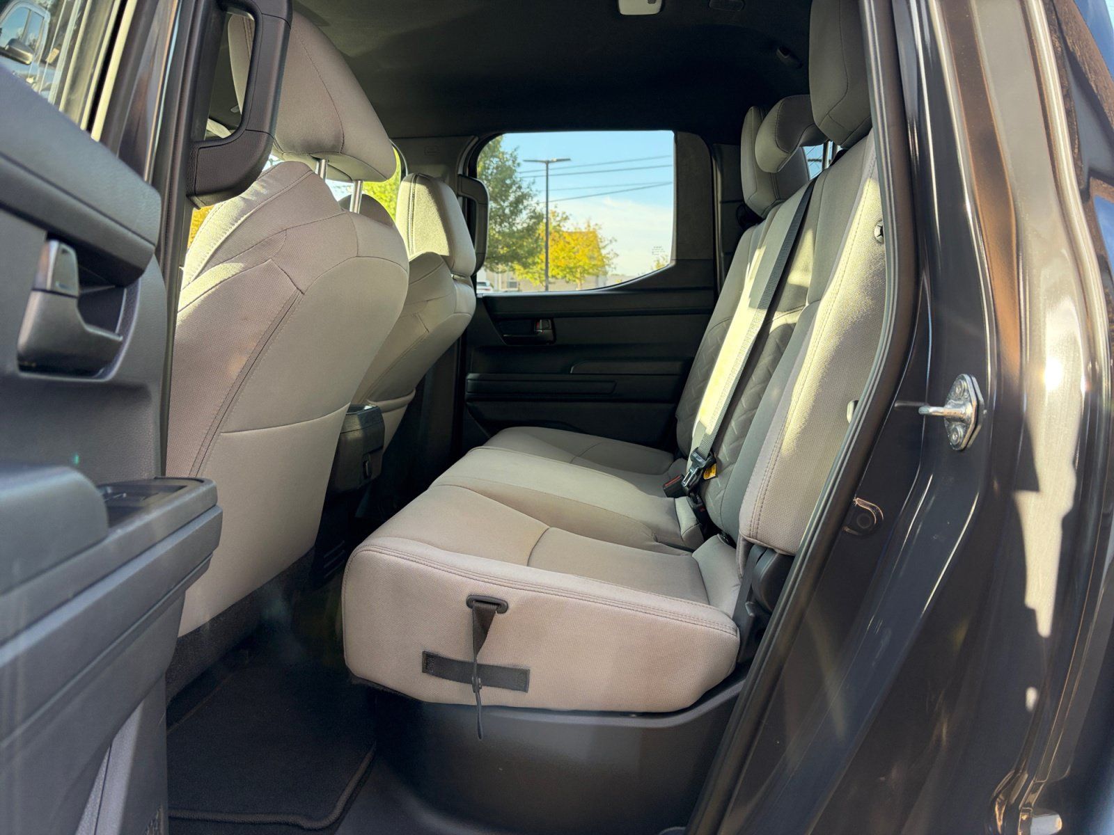 Used 2025 Toyota Tacoma SR5 AWD/4WD image 24