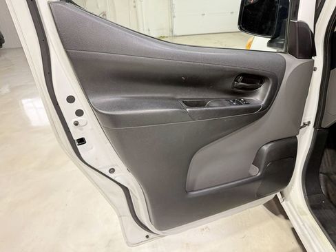 Used 2017 Chevrolet City Express LS FWD image 18
