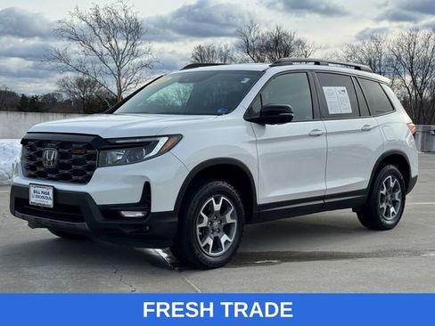 Certified 2023 Honda Passport TrailSport image 2