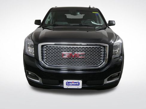 Used 2017 GMC Yukon Denali w/ Open Road Package AWD/4WD image 10