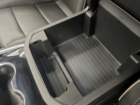 Used 2025 Chevrolet Tahoe Premier RWD image 57