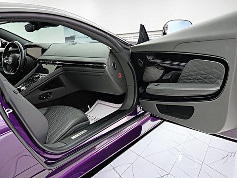 Used 2024 Aston Martin DB12 Coupe RWD image 35