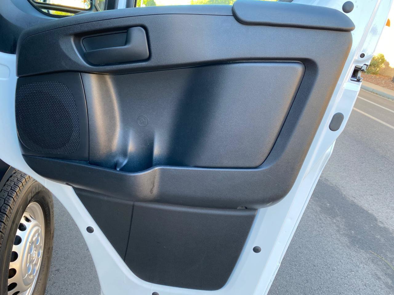 Used 2025 RAM ProMaster 2500 w/ U-Haul Equipment Group FWD image 34