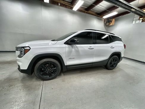 Certified 2022 GMC Terrain AT4 w/ Infotainment Package II AWD/4WD image 5