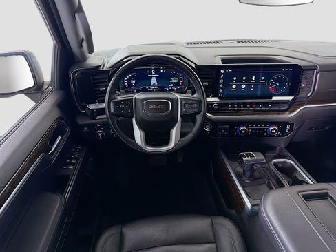 Used 2022 GMC Sierra 1500 Elevation w/ Elevation Premium Package AWD/4WD image 25