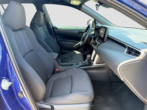 Used 2023 Toyota Corolla Cross AWD Hybrid image 14