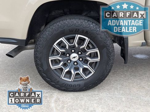 Certified 2023 Chevrolet Colorado Z71 w/ Z71 Convenience Package 2 AWD/4WD image 4